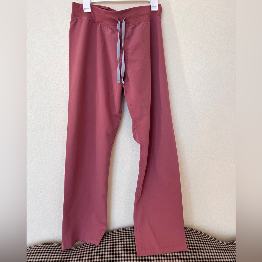 Figs Mauve Scrub Pants